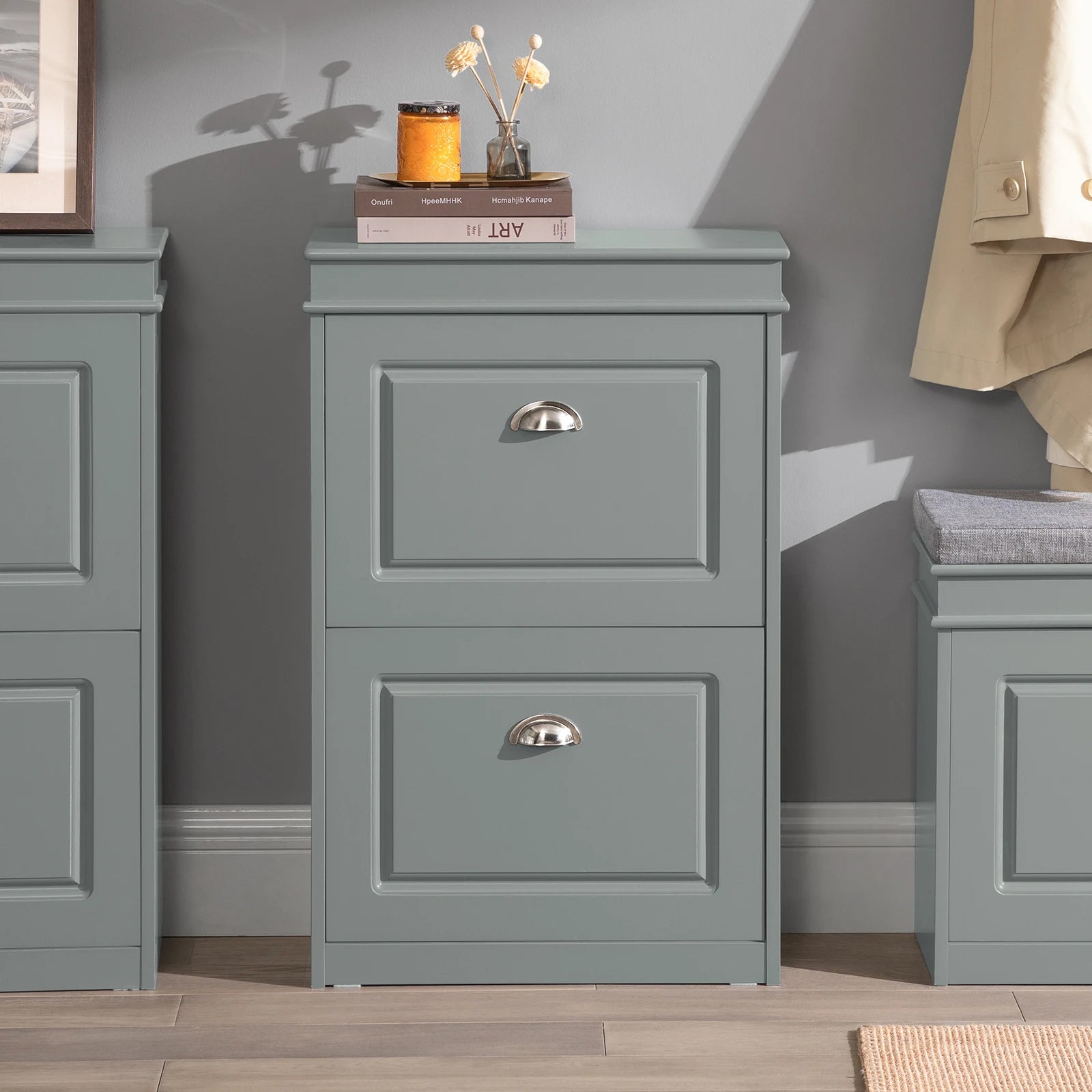 SoBuy FSR78 Shoe dump truck Shoe cabinet with 2 flap shoe rack with 4 shelf surfaces Shoe chest of drawers Shoe shelf