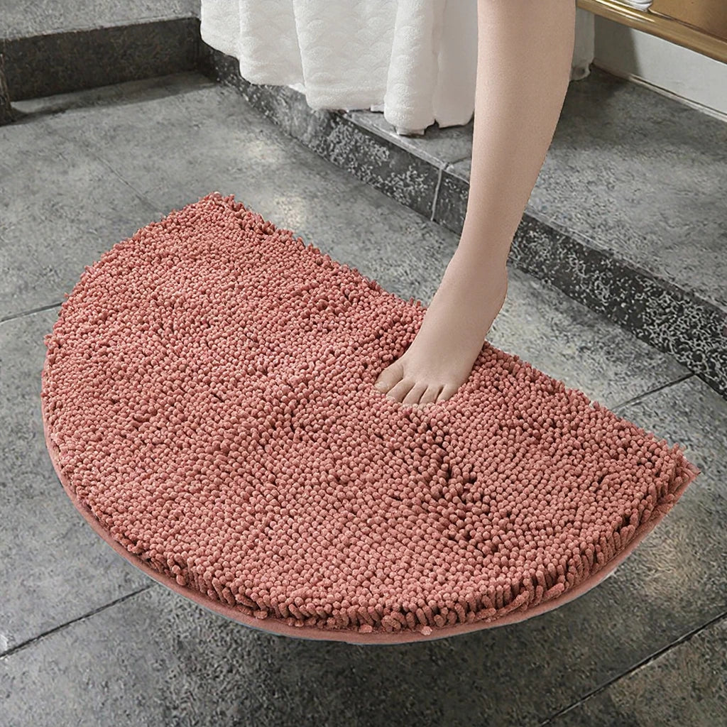 High Thickness Custom Half Circle Bath Floor Mats Pure Color Polyester Non-Slip Stain Resistant Pet Friendly PVC Backed Machine