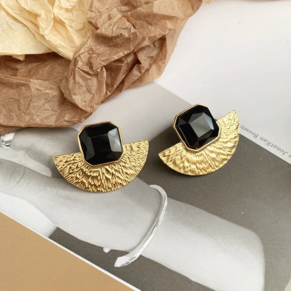 Retro Exaggerated European And American Wind Fan Design Sense Of Metal Earrings Temperament Light Luxury Women Jewelry Gifts