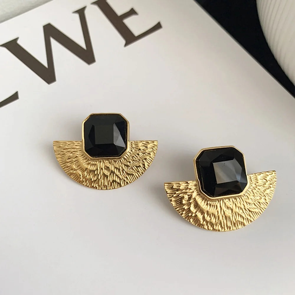 Retro Exaggerated European And American Wind Fan Design Sense Of Metal Earrings Temperament Light Luxury Women Jewelry Gifts