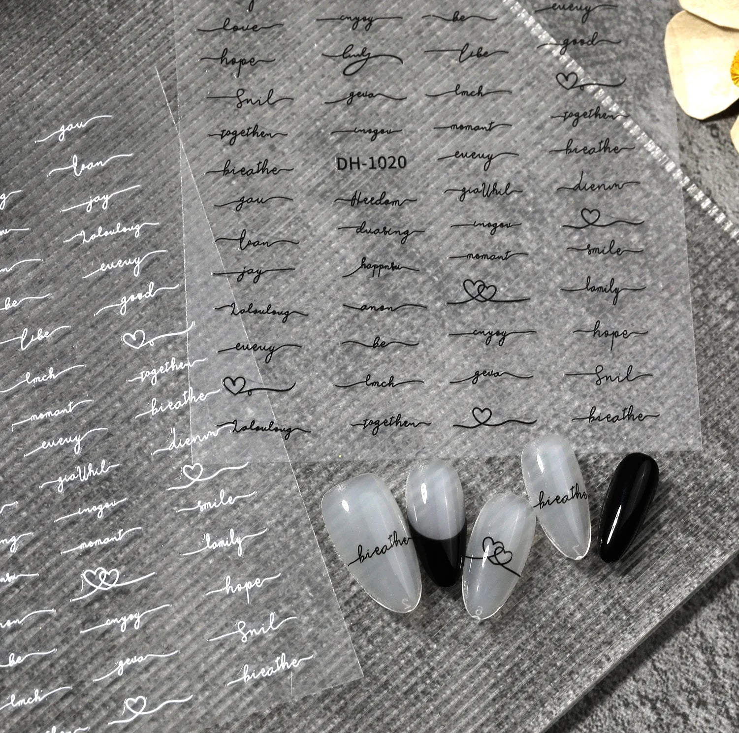 2pcs English Letter Vintage 3D Nail Art Stickers Love Letter Alphabet Vintage Gold Silver Black White Nail Decals DIY Manicures