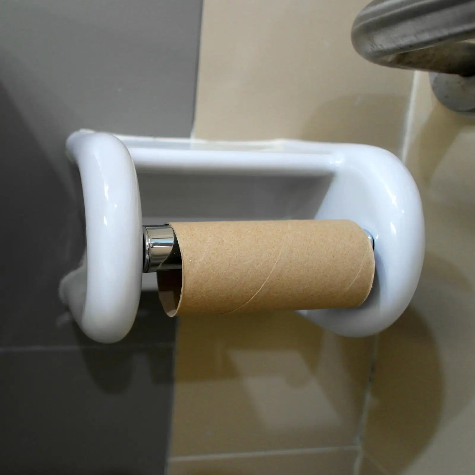 Toilet Paper Roller Rod Paper Towel Holder Accessories Toilet Tissue Retractable Roller Rod Pole Holder Bathroom Toilet Supply