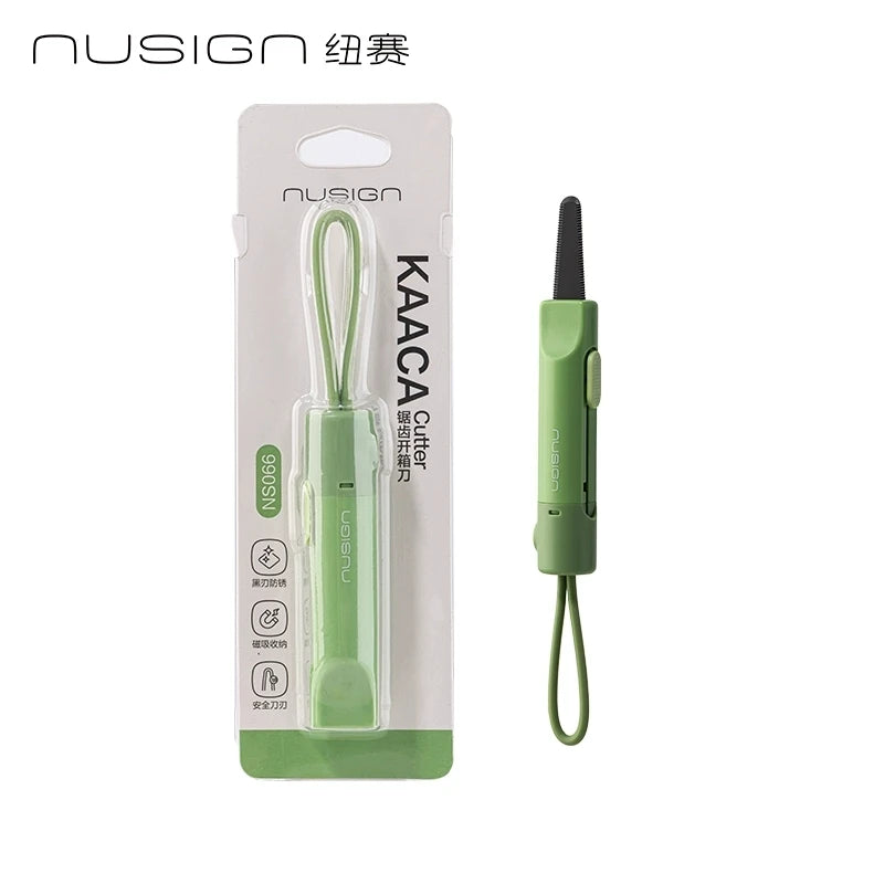 Deli Nusign Mini Portable Magnetic Retractable Utility Knife Thickened Black Blade Keychain Design for carton and Carddboard