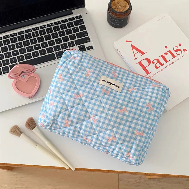 3 Type Quilting Cosmetic Bag Ladies Large Capacity Travel Organizer Washbag Cute Bow Knot Pattern Make Up Zipper Storage Bag