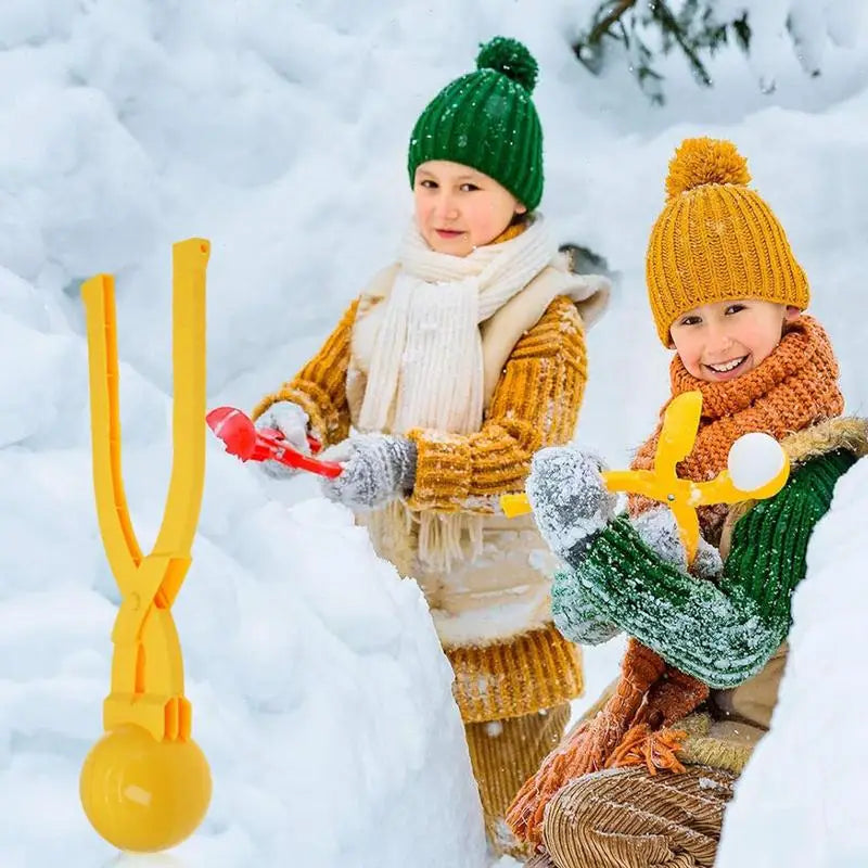 Winter Snow Ball Maker Mold Creative Ergonomic Snow Shovel Durable Snow Sand Ball Mold For Boys Girls Adults Random Color