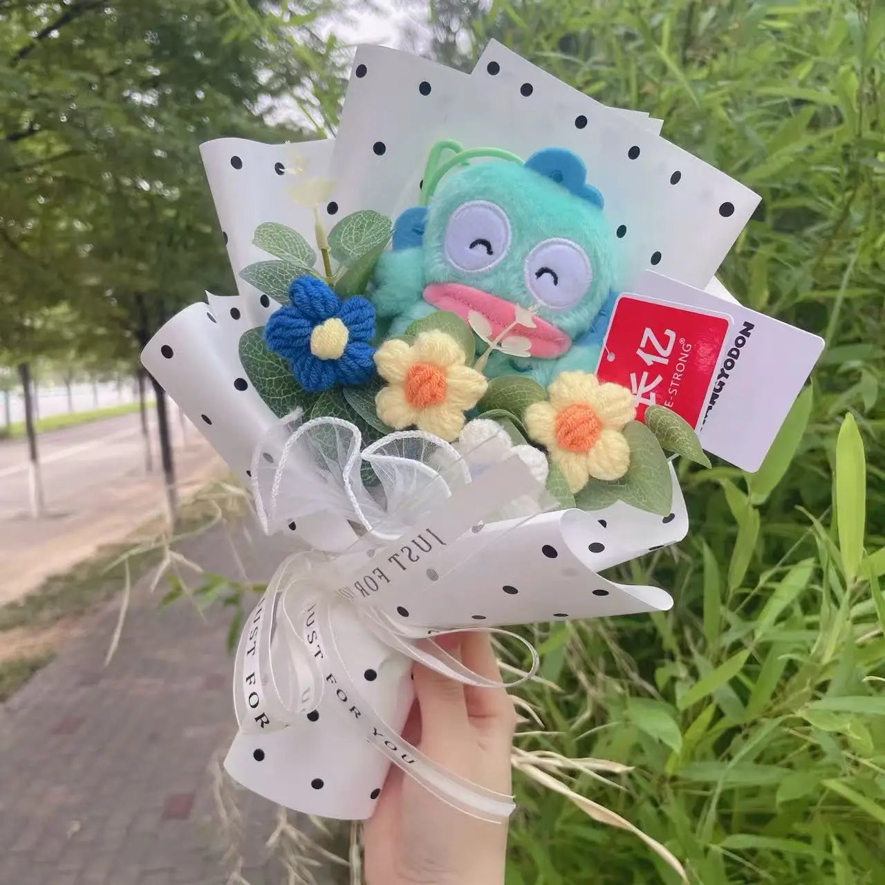 Genuine Sanrio Plush Toy My Melody Kuromi Cinnamoroll Hellokitty With Crochet Flowers Handmade Bouquets Christmas Birthday Gifts