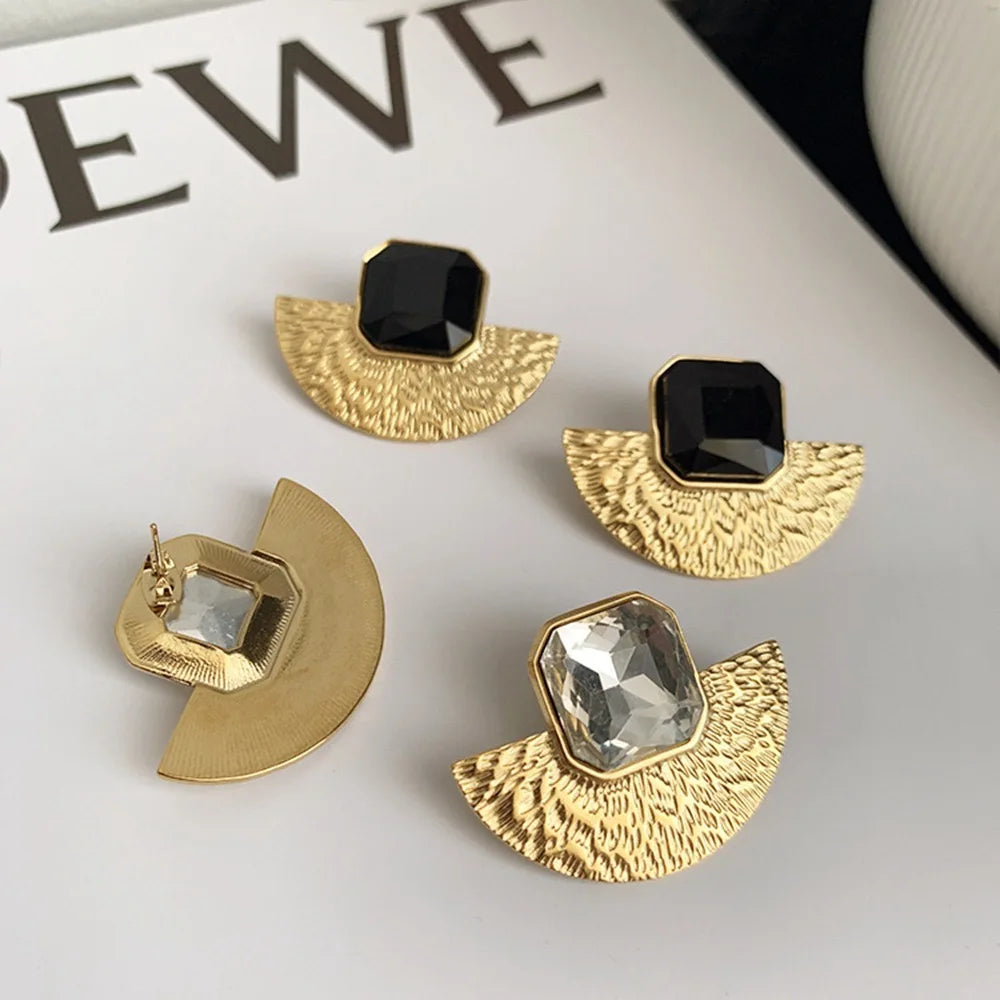 Retro Exaggerated European And American Wind Fan Design Sense Of Metal Earrings Temperament Light Luxury Women Jewelry Gifts