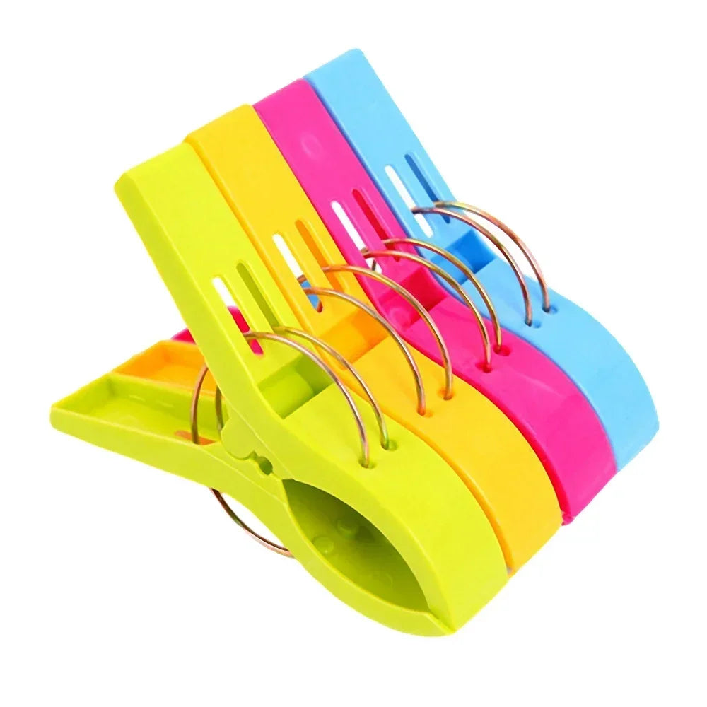 New 4Pcs Organization Quilt Clothes Clips Practical Large Beach Towel Clips Plastic Quilt Pegs for Laundry Lounger Underwear