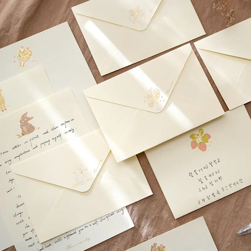 4 Envelopes + 2 Letter Papers Set, Simple Literary Stationery Set, Journal Letter Greeting Card Decor Material